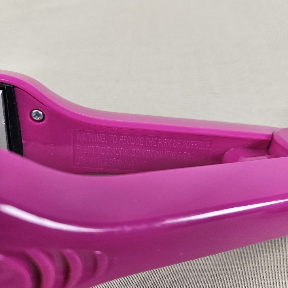 Conair Pink Hair Straightener - Picture 4 of 9